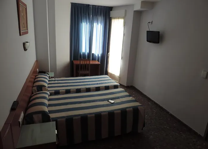 Hotel Costa San Antonio 2*