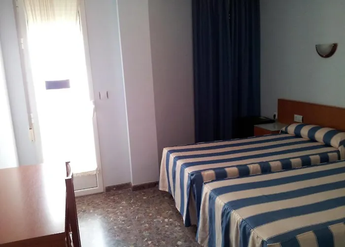 Hotel Costa San Antonio 2*