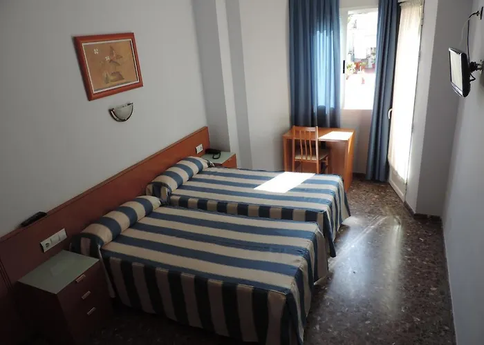 Hotel Costa San Antonio 2*