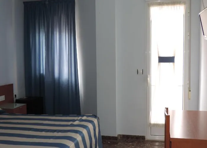 Hotel Costa San Antonio 2*